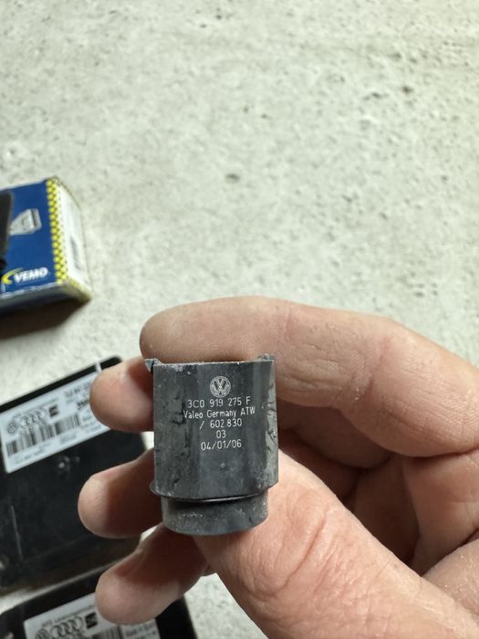 Senzori parcare 3C0 919 275 J si  3C0 919 275 F vw