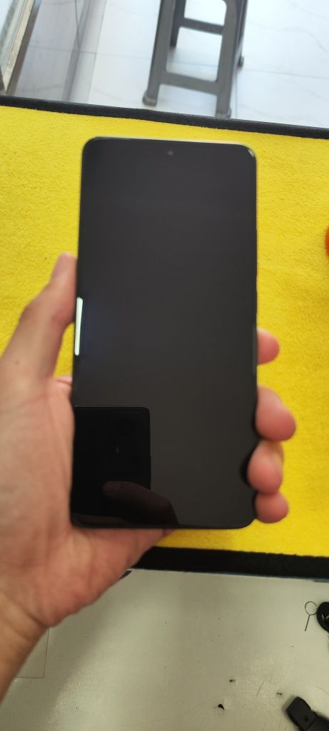 Xiaomi 13 t.  Juda arzon