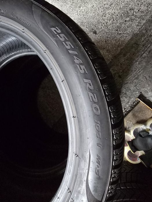 Pirelli 255/45 R20 105V MS iarnă