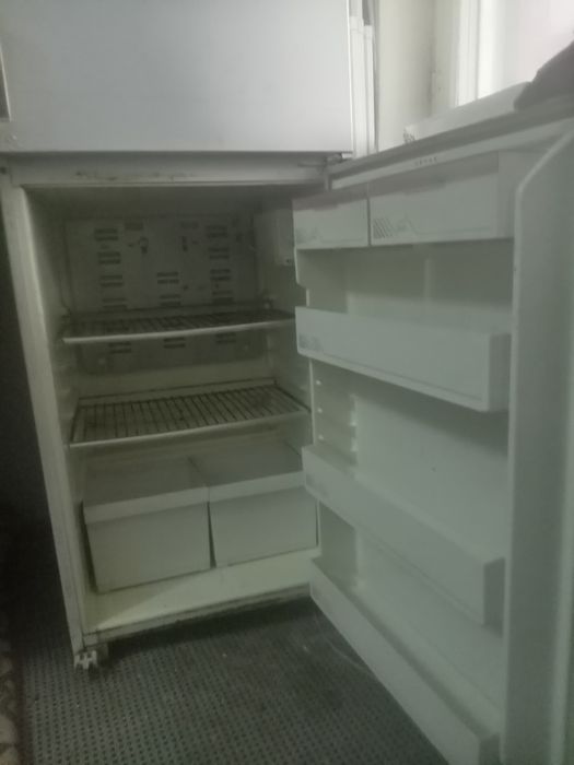 Холодильник  б/у