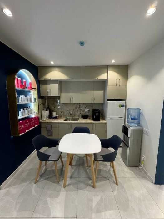 Сдам 75 м² Салон в Аренду. Ц-5. Lacoste. Алайский. Минор. Юунусабад!