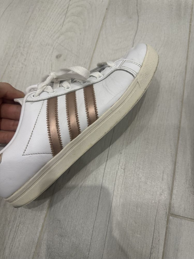 Дамски Маратонки adidas бели