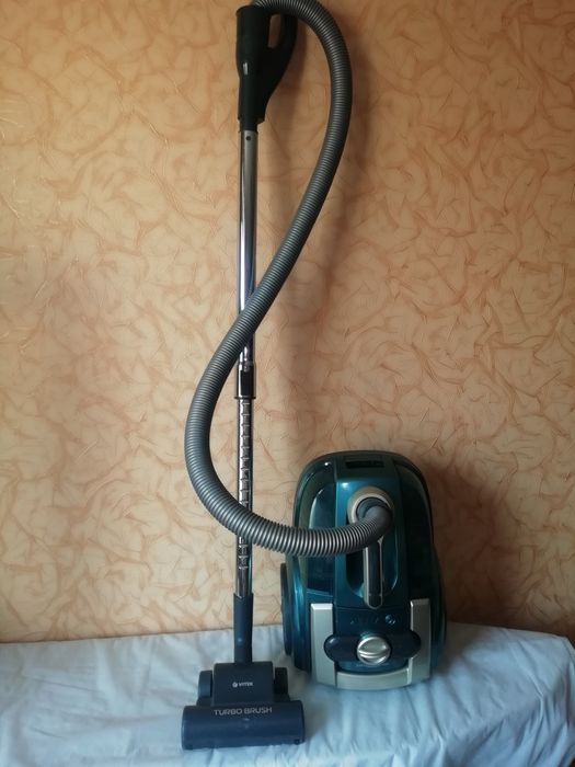 Пылесос VITEK продам