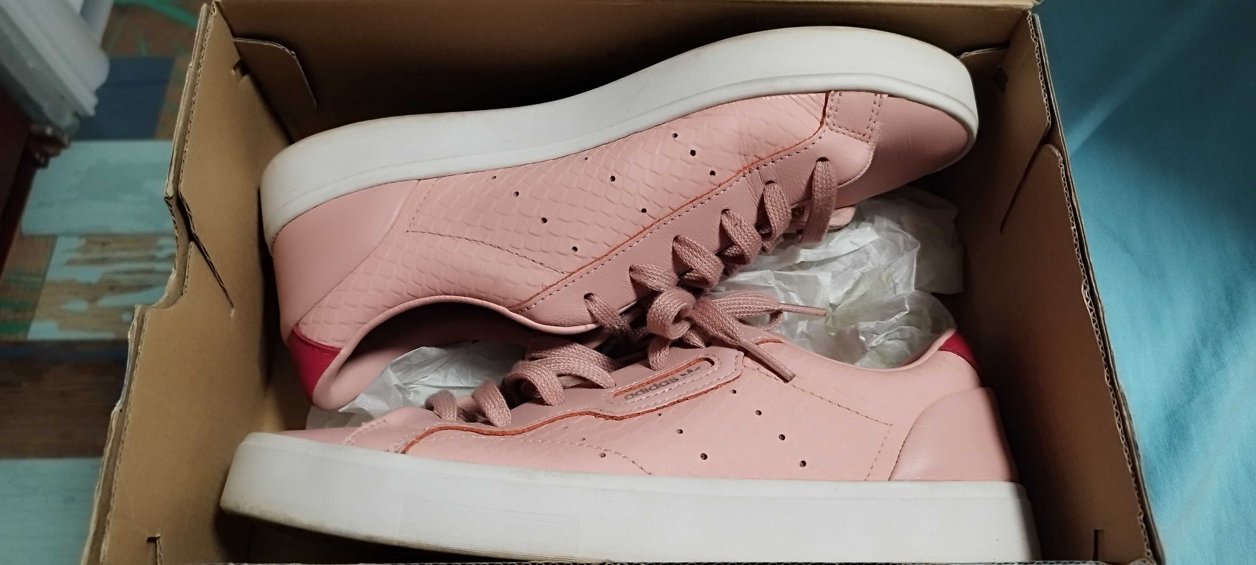 Маратонки Adidas