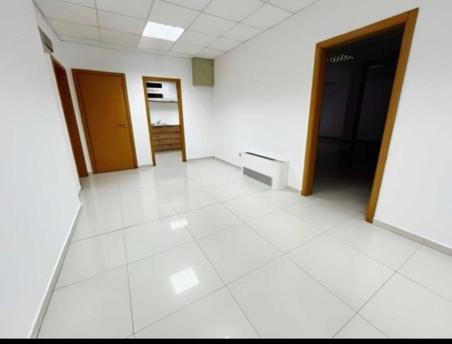 Дава се под наем Офис в София, Малинова долина - 306 кв.м за 1400 € - Снимка #6