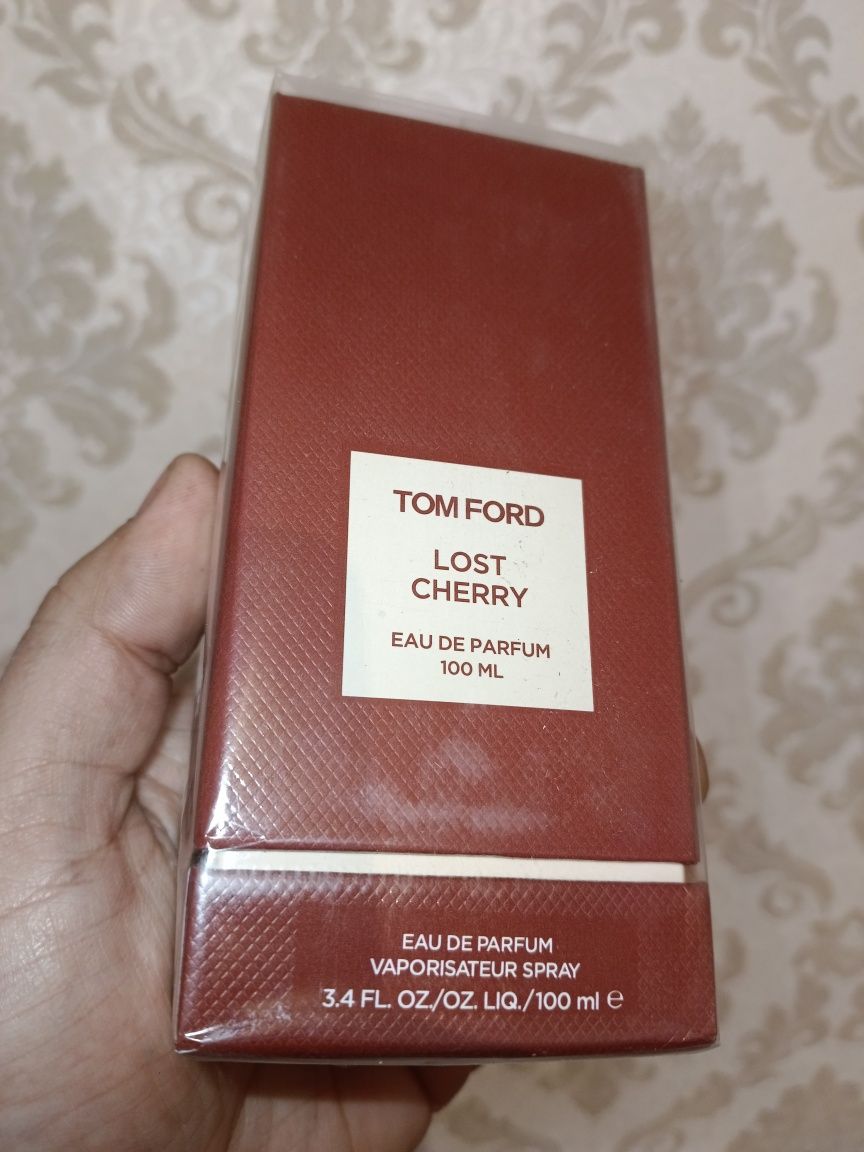 Срочно продам новый духи TOM FORD lost cherry