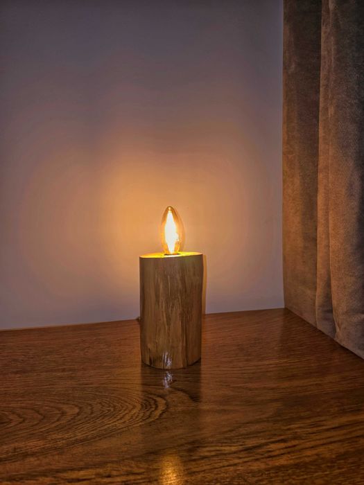 Lămpi din lemn masiv handmade – rustic, vintage, industrial