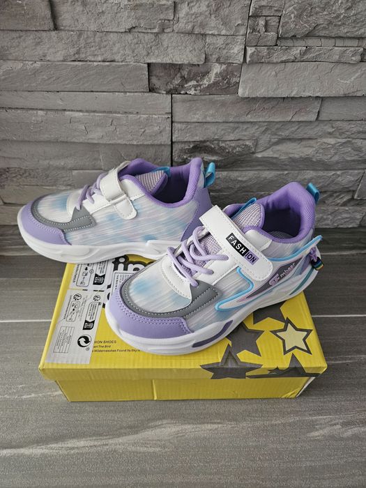 Маратонки за момиче н.33