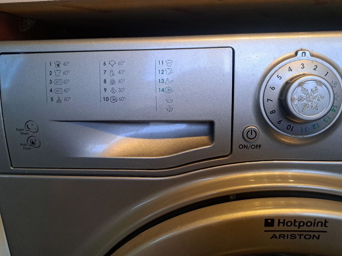 Пералня HotPoint Ariston