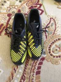 продаю сороконожки adidas predator