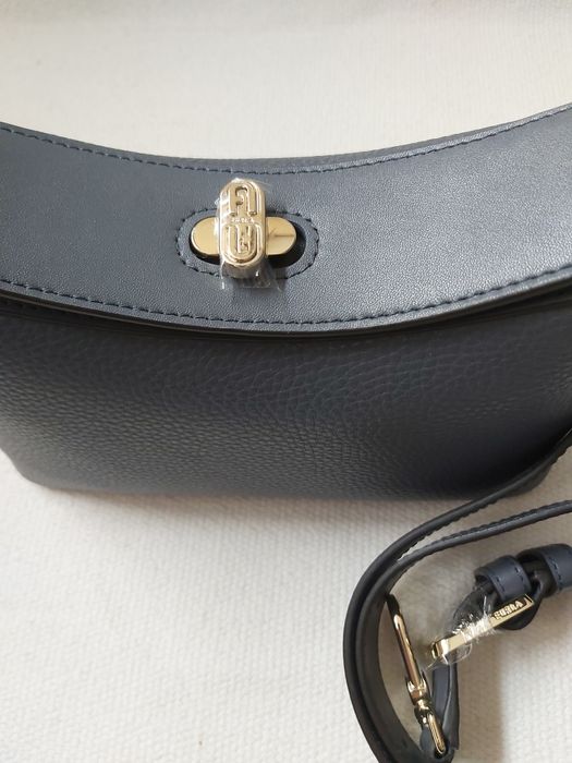 Най-добрите цени за годината!Чанта Furla Danae Perla