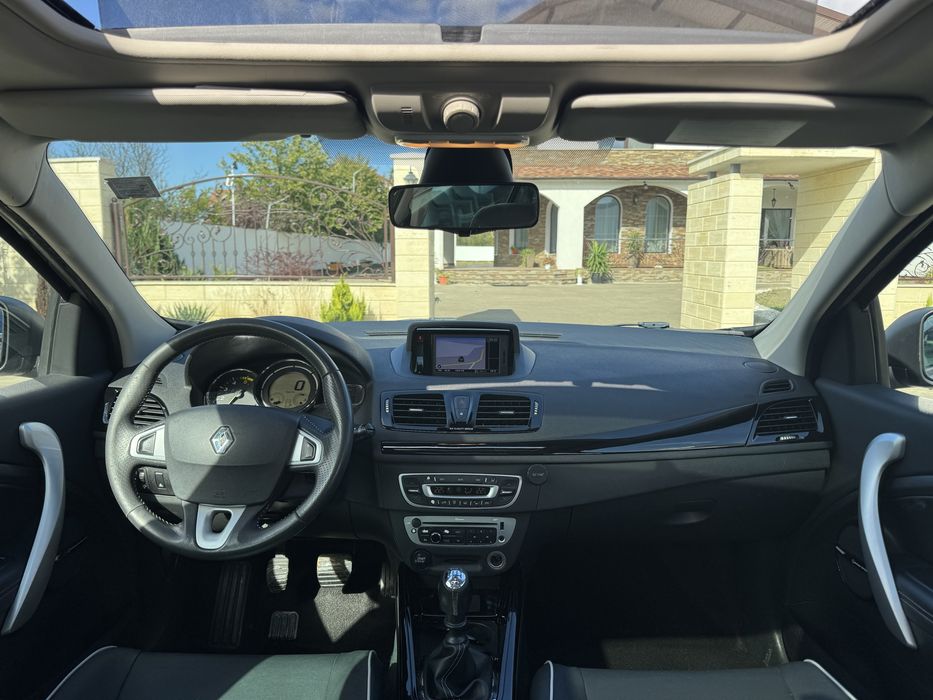 Megane bose piele trapa lineasisst