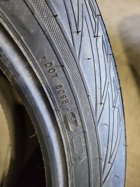 255/55/20 NOKIAN 2бр