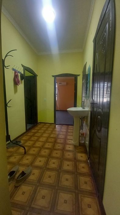 Тезда ижарага берилади 2 хонали уй 2600 млн СУМ