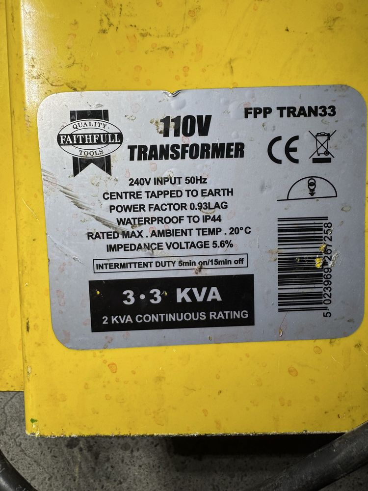 Transformator 220-110 volti