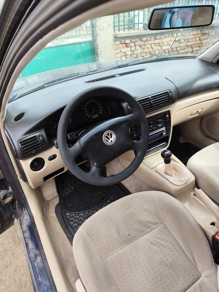 VW Passat 1.8 125кс.