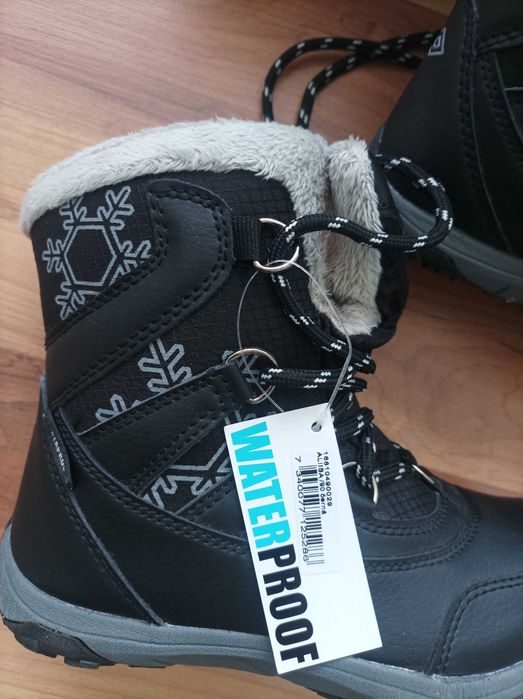 Umbro /Lamino/Trillkids N29 нови боти,ботуши