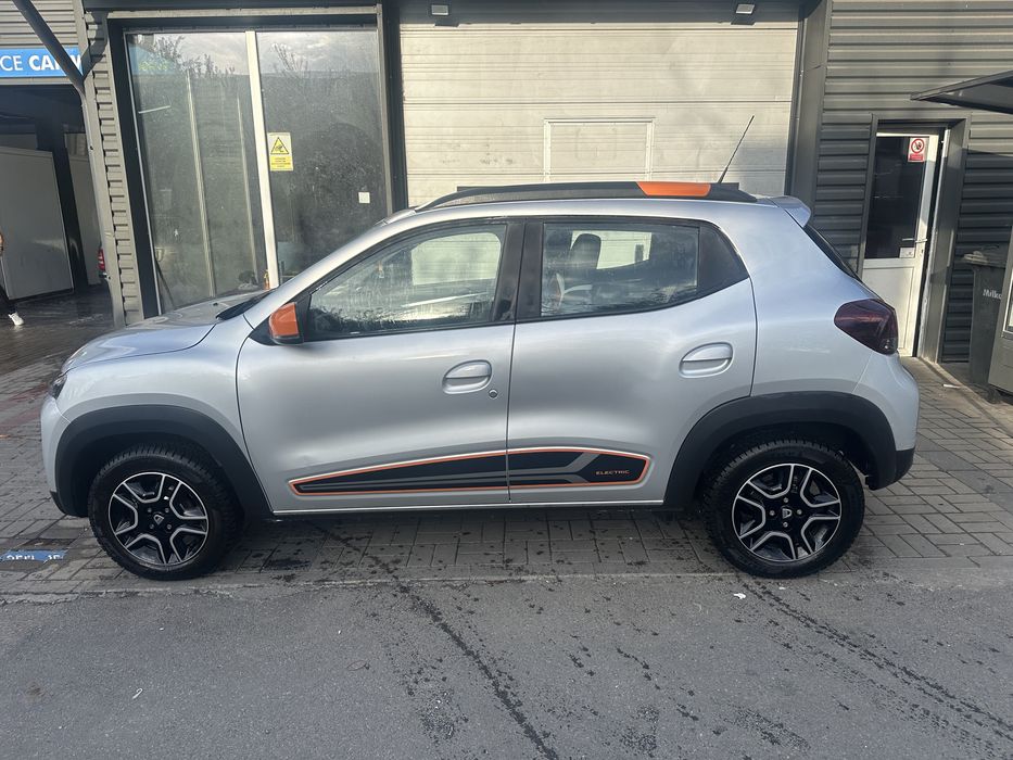 Inchiriez Dacia Spring bolt/uber/food delivery