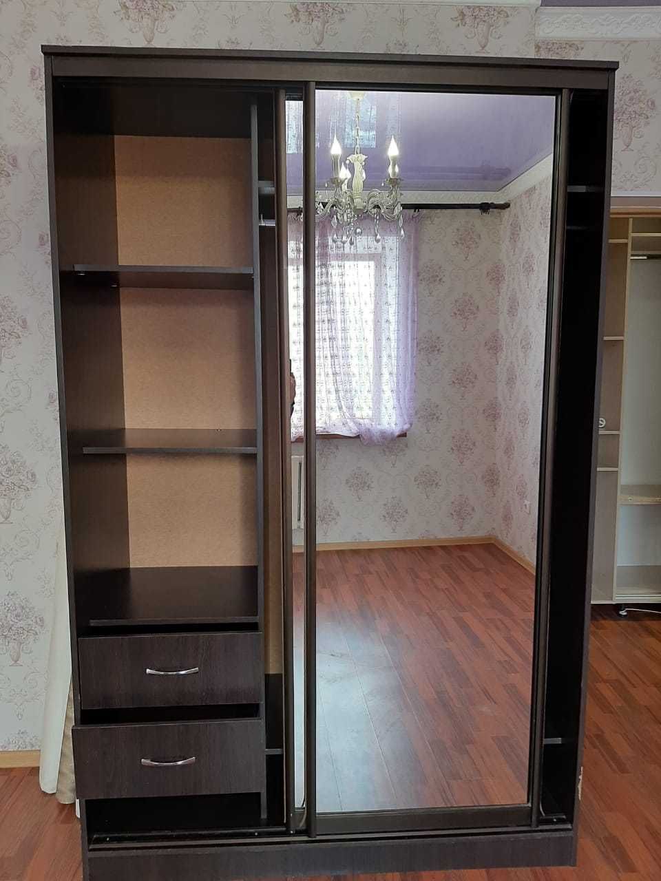 Продается шкаф в спальню