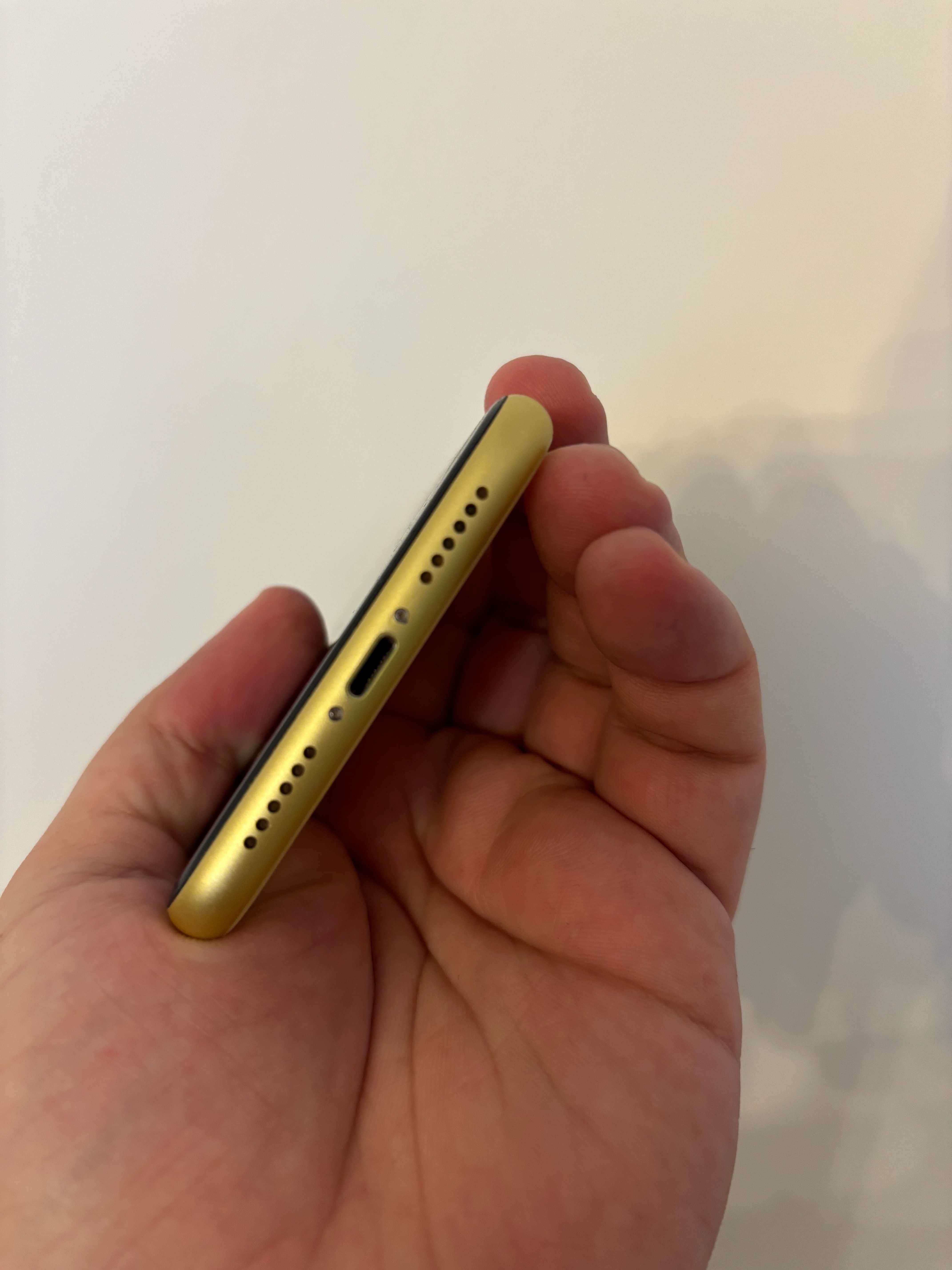 iPhone 11 32 GB - Yellow/Жълт