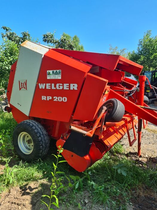 Presa de balotat ,balotiera rotunda Welger RP200