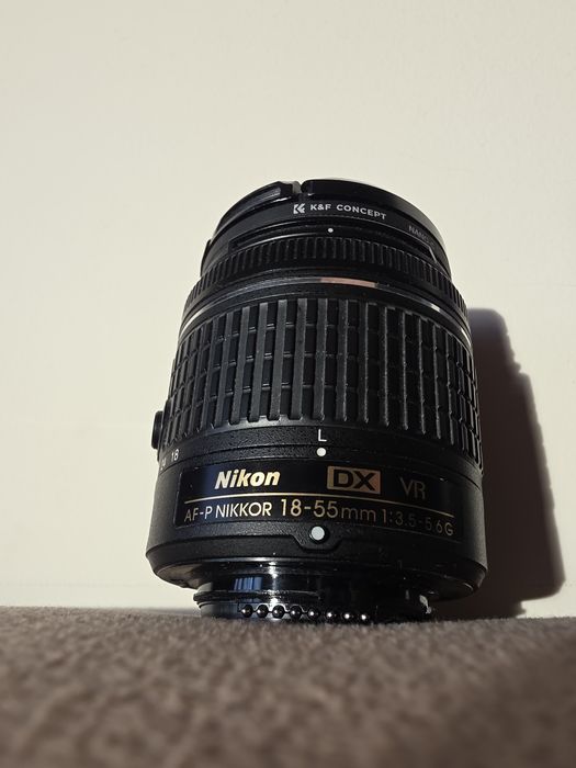 Продавам фотоапарат Nikon D3200 комплект с два обектива