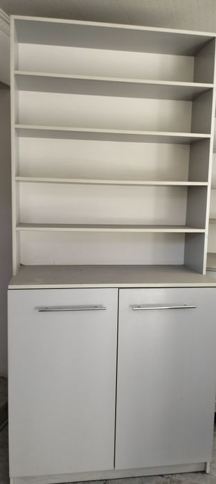 Продается мебель для аптеки