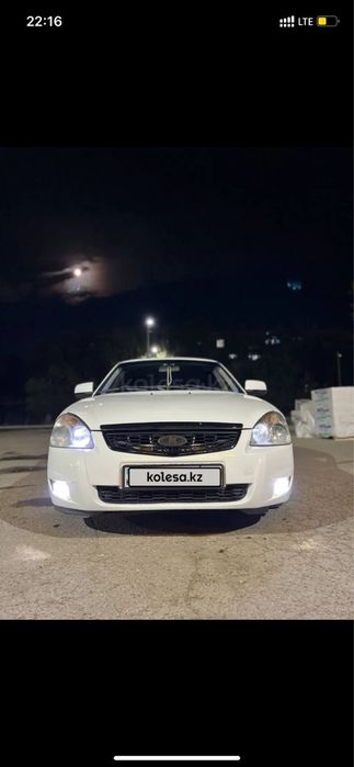 Продам приору 2013 год