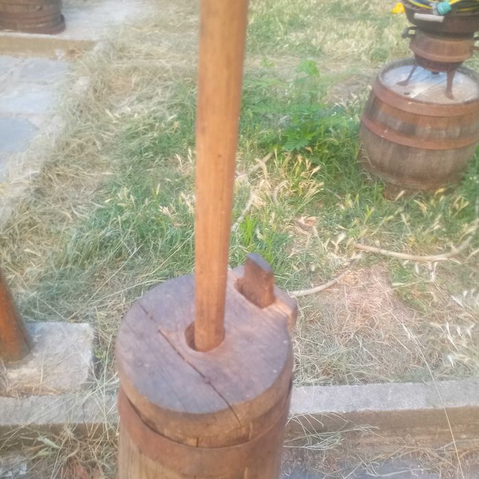 Борило съд за биене на масло