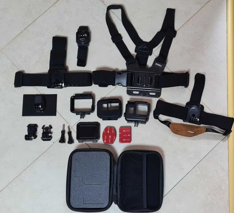 Продавам GoPro HERO 6 Black с аксесоари