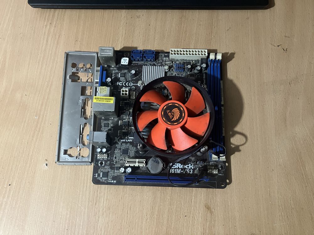 Plata h61 esonic , asrock