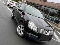 Nissan Qashqai 4 x 4// Diesel