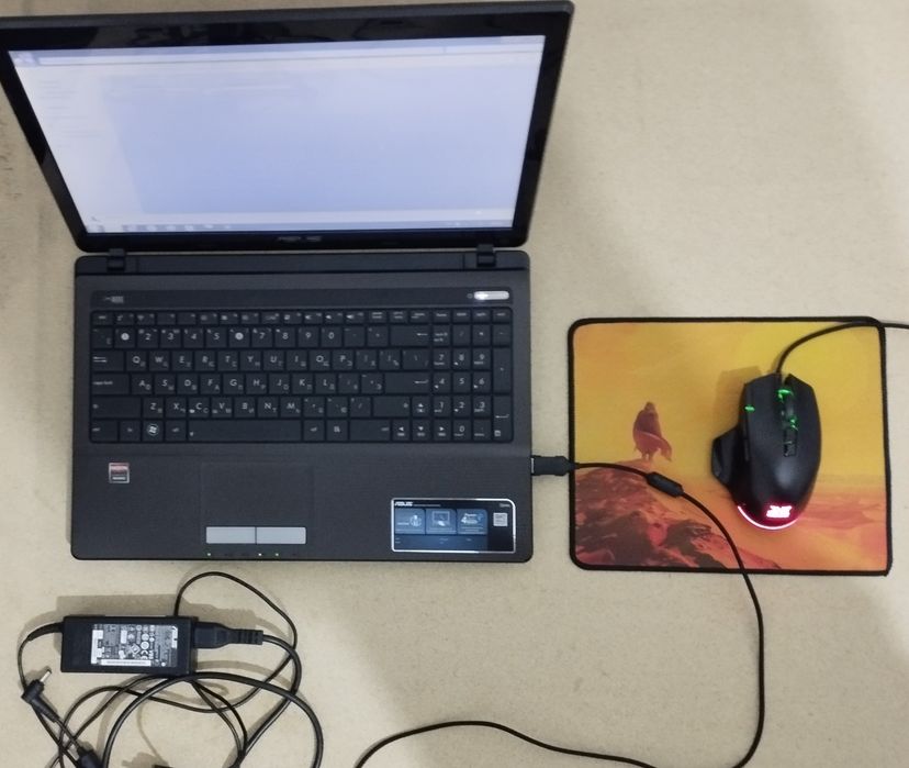 Ноутбук  ASUS X53U б/у