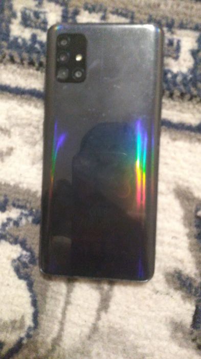 Самсунг А51 продам