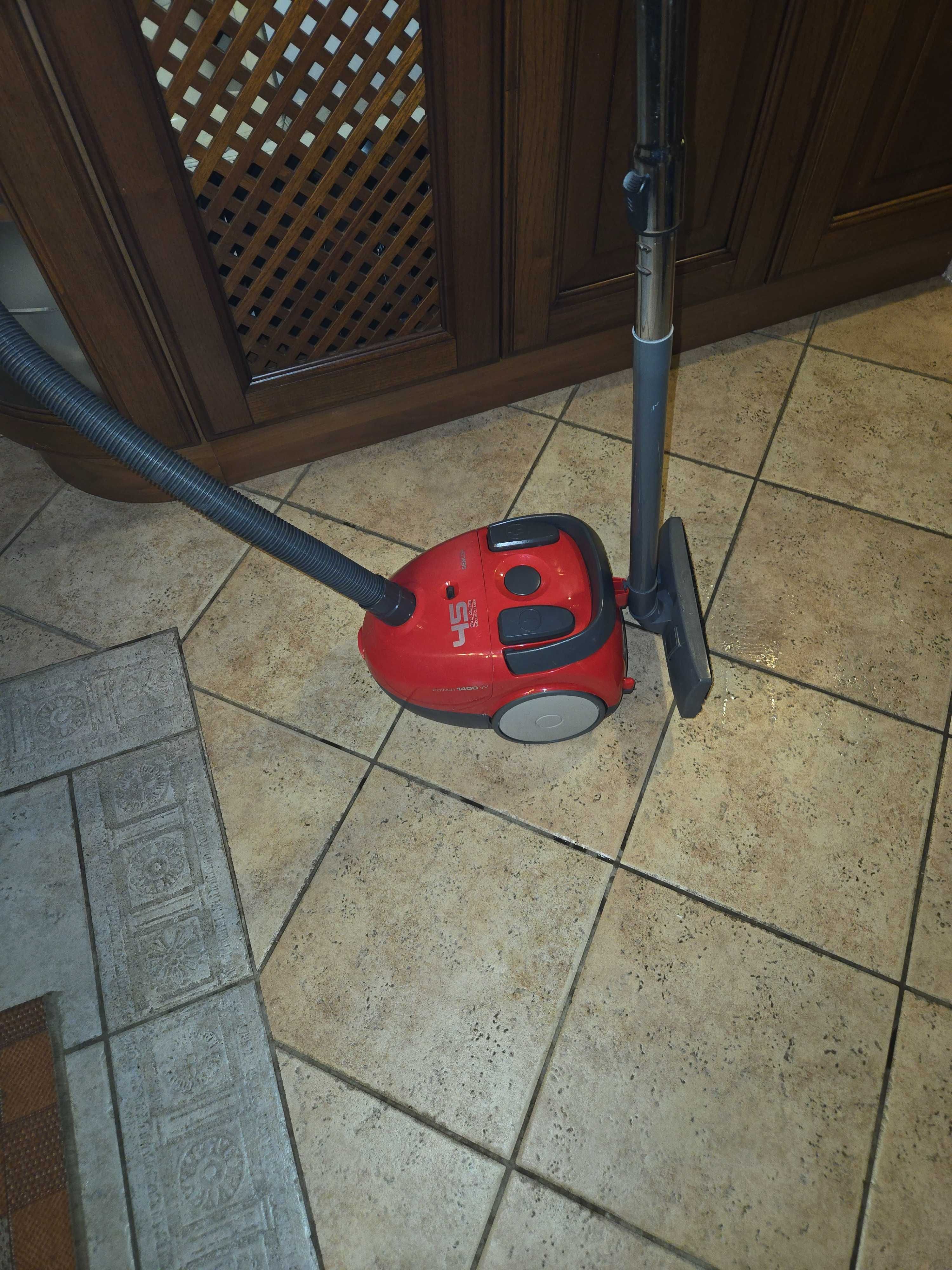 Прахосмукачка SENCOR Vacuum Cleaner 1400w
