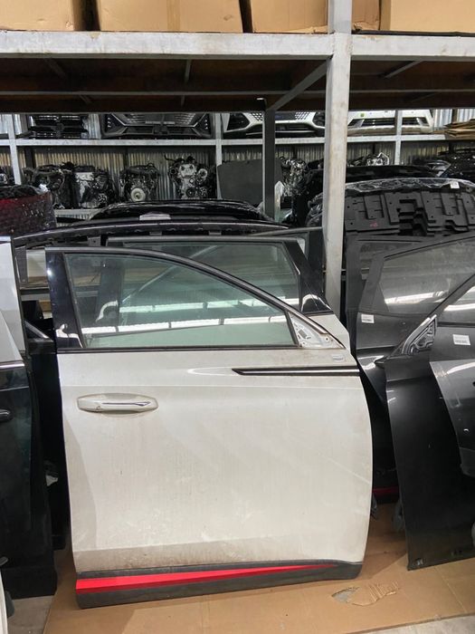 Передняя правая дверь changan cs75+