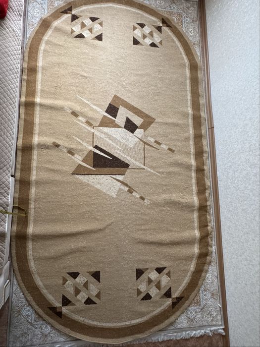 Продам ковер 4х2 м
