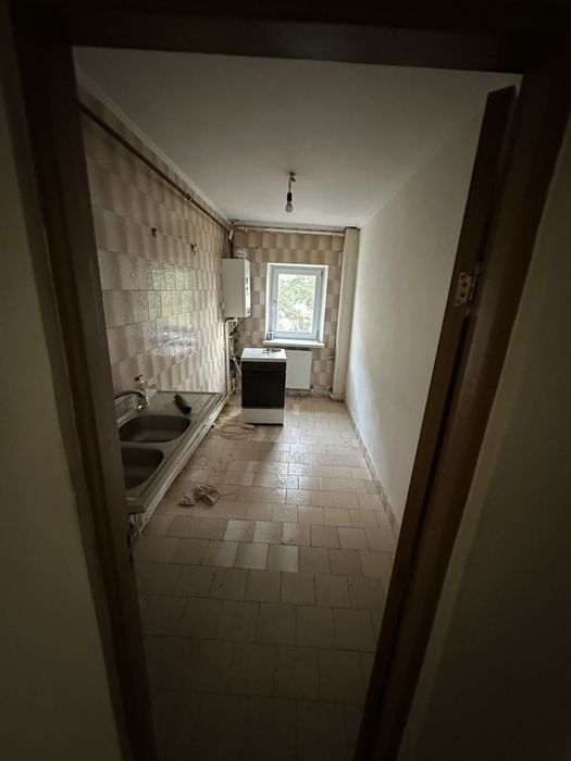 Apartamen 2 camere etajul 3 din 8 ultra central strada Stefan cel Mare