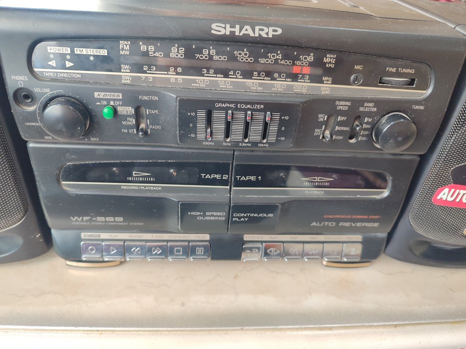 Магнитофон SONY!