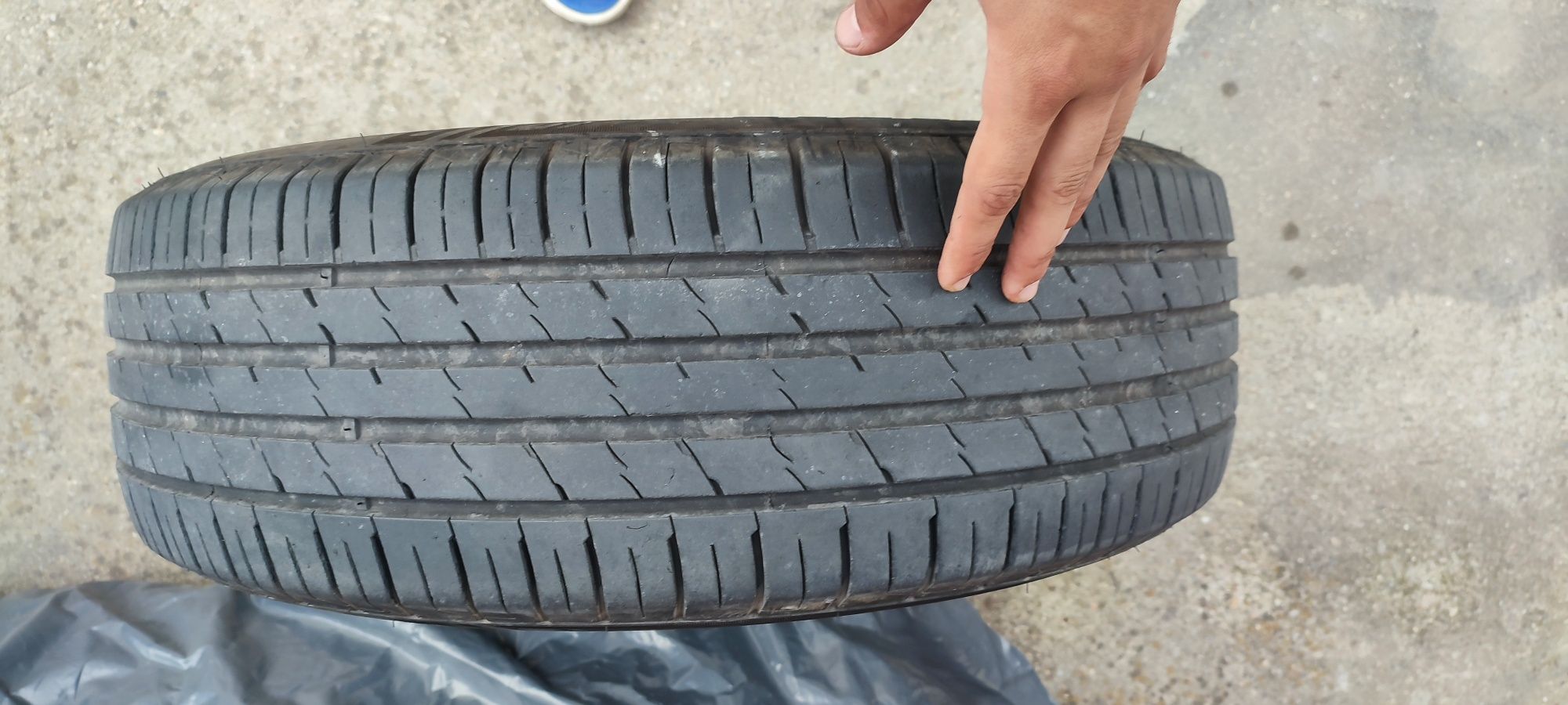 Vând doua anvelope (m+s) Tristar 215/65 R16 100 lei bucata