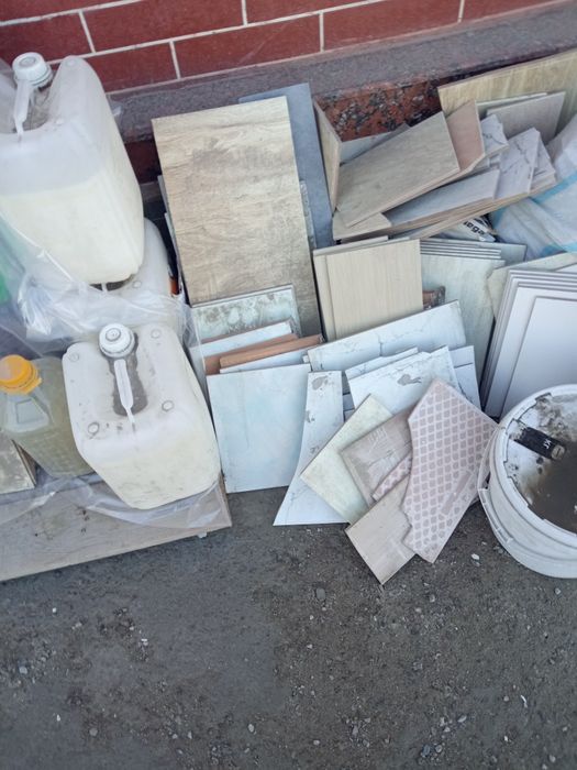 Продается кафель б/у