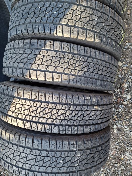 Anvelope 195/75R16C marca Firestone,M +S, DOT 2022, 8 mm