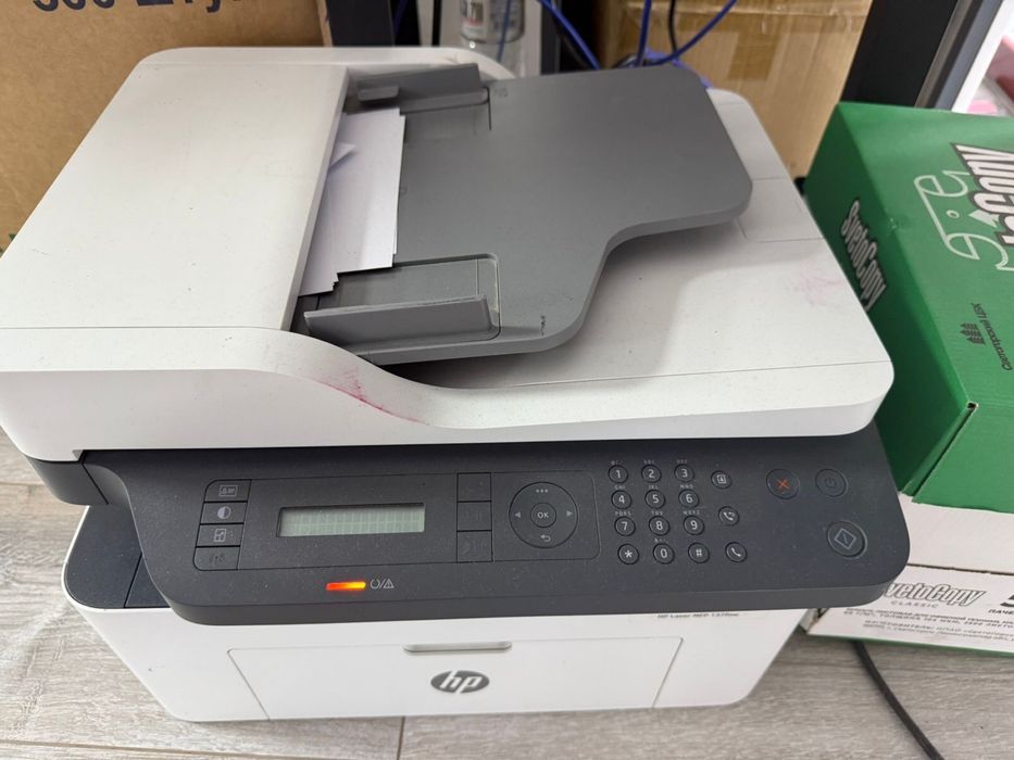 Принтер HP в хорошем состоянии