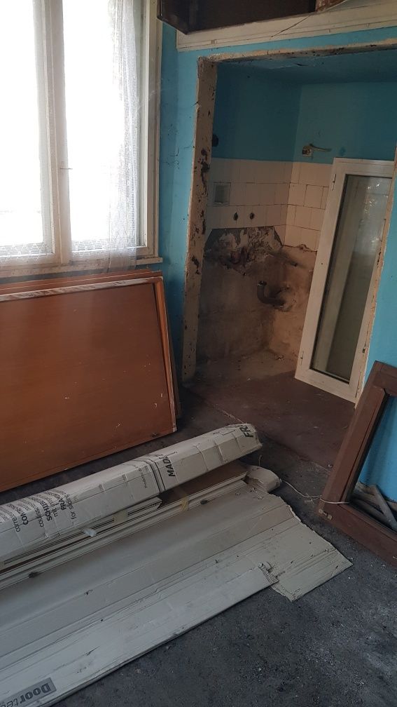Продава се Етаж от къща в Дупница - 3 кв.м за 23000 €/кв.м - Снимка #2