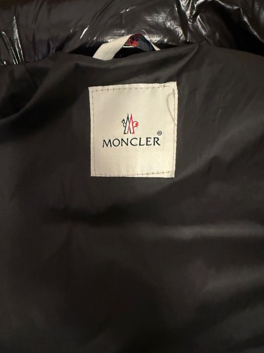 Vand Geaca Moncler Maya mărime M