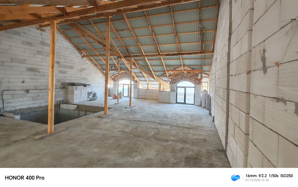 Farhod savxozida zamonaviy shaklda qurilgan kotej sotiladi