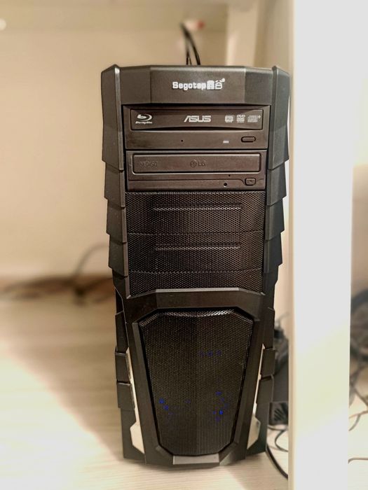 Unitate PC i7-5820K 3.30Ghz, 24 gb RAM DDR4, SSD WD Blue 3D Nand 500gb