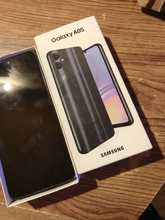 Samsung A05 că nou 4/64 gb
