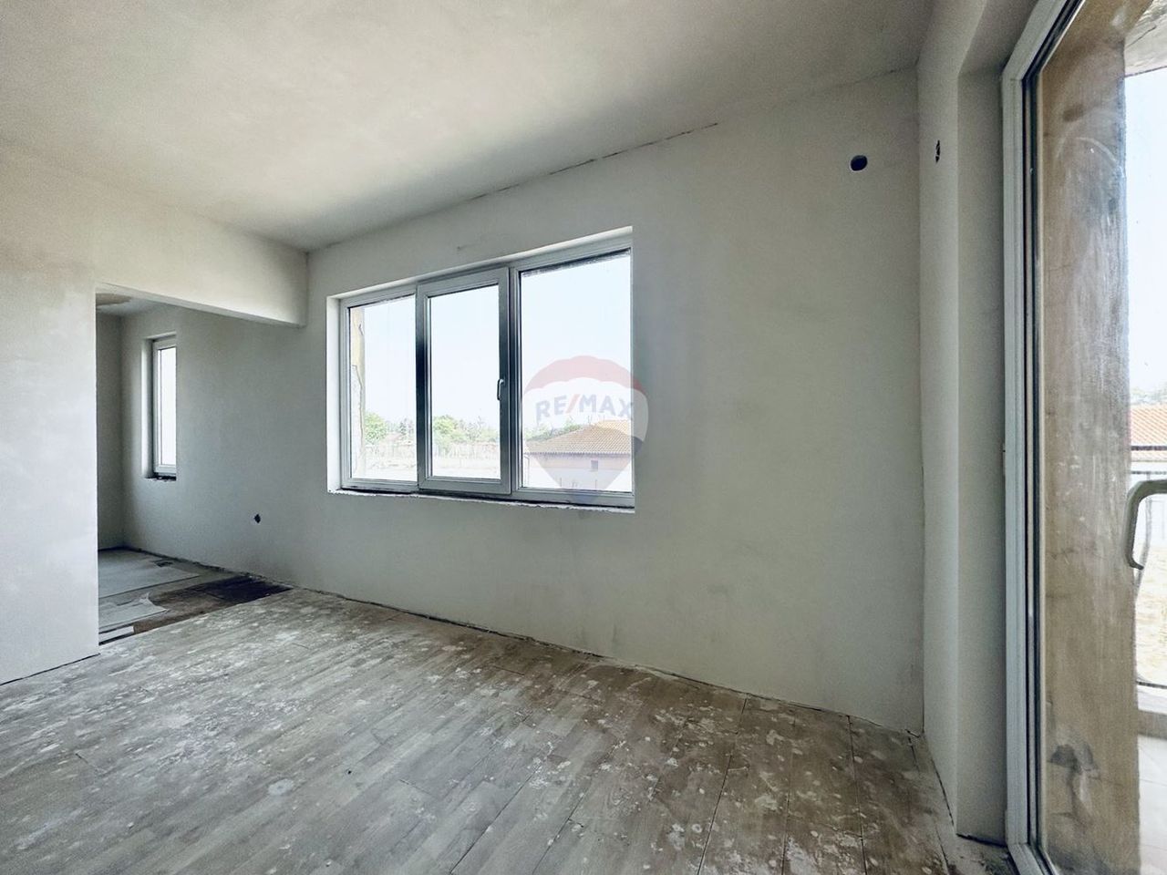 Продава се Многостаен апартамент в с. Стражица, Област Добрич - 125 кв.м за 368 €/кв.м - Снимка #9