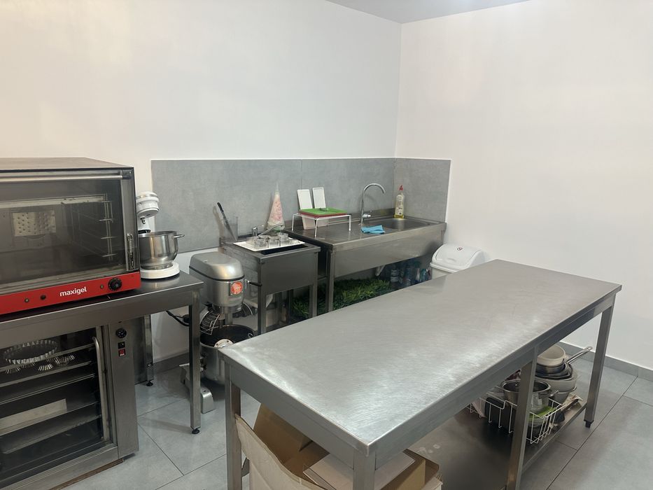 De inchiriat sau de vanzare laborator de cofetarie+firma+autorizatii.